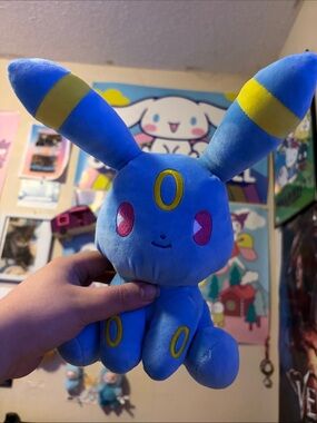 Pokemon Blue Umbreon Mix Au Lait Plush with Yellow and Pink Accents